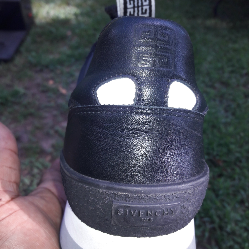 Givenchy Black and White Men's Sneakers - Picture 2 of 12